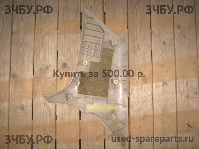 Mitsubishi Lancer 9 [CS/Classic] Накладка стойки задней левой
