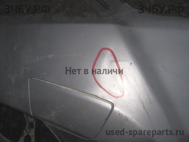 Opel Zafira B Бампер передний