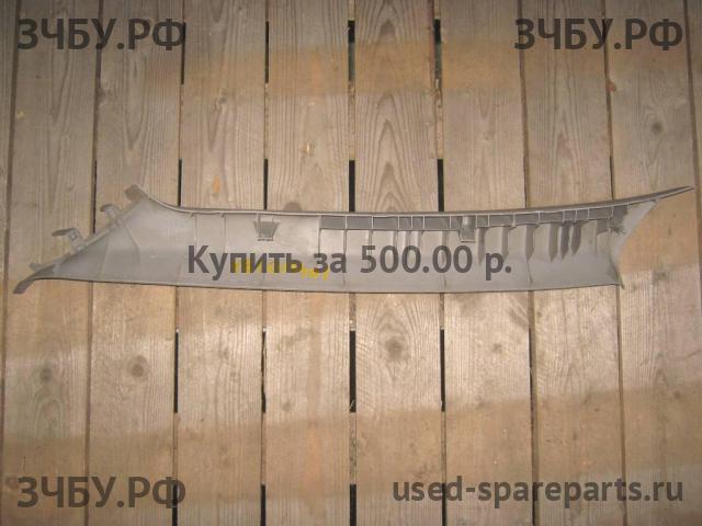 Mitsubishi Lancer 9 [CS/Classic] Накладка стойки передней правой