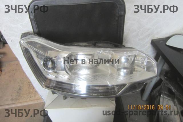 Citroen C5 (3) Фара правая