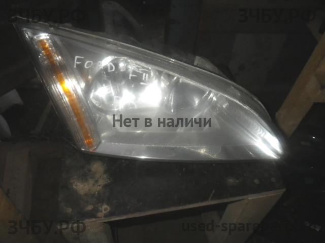 Ford Focus 2 Фара правая
