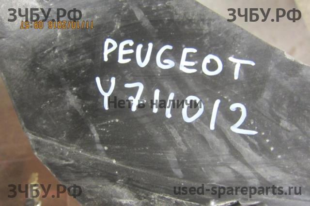 Peugeot 408 Кронштейн фары противотуманной правой