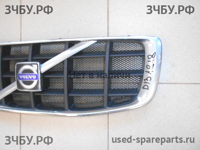 Volvo XC-70 Cross Country (2) Решетка радиатора