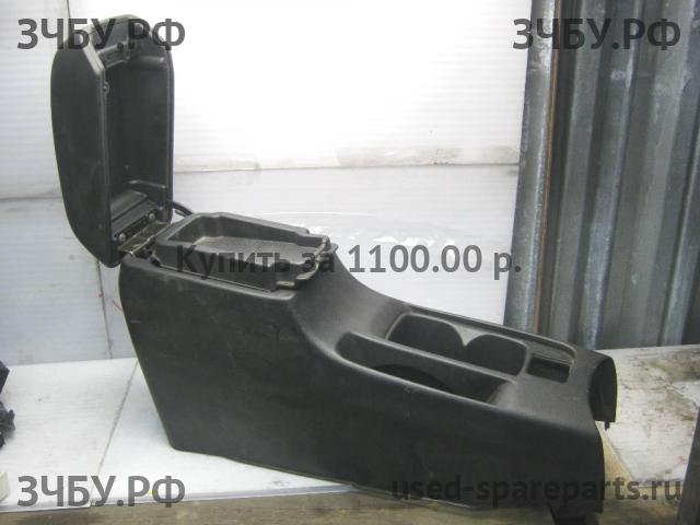 Mitsubishi Lancer 9 [CS/Classic] Консоль между сиденьями (Подлокотник)