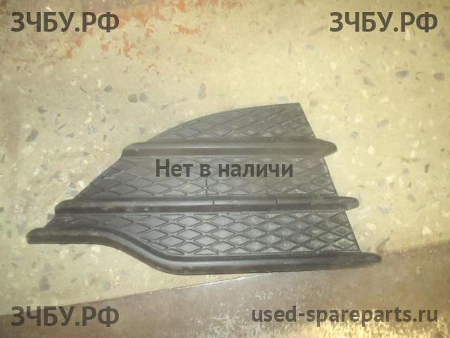 Ford Kuga 2 Решетка в бампер