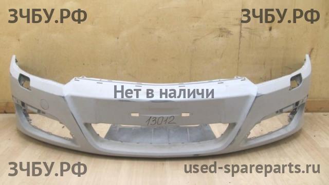 Opel Astra H Бампер передний