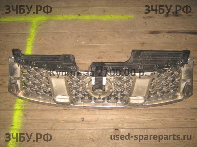 Nissan Patrol (Y61) Решетка радиатора