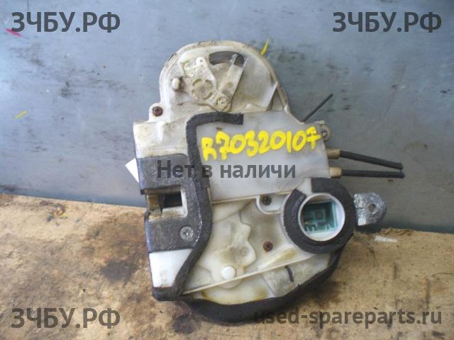 Honda Civic 8 (4D) Замок двери задней правой