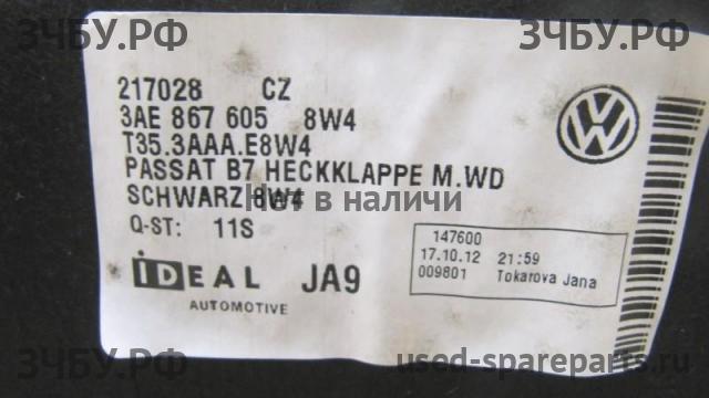 Volkswagen Passat B7 Обшивка крышки багажника