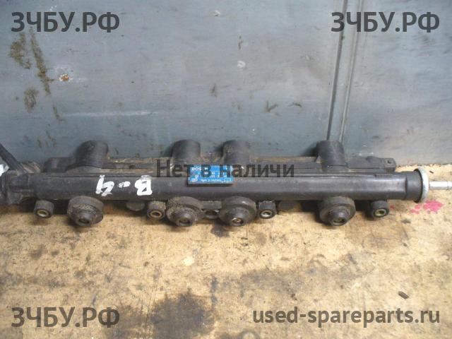 Volkswagen Passat B3 Рейка топливная (рампа)