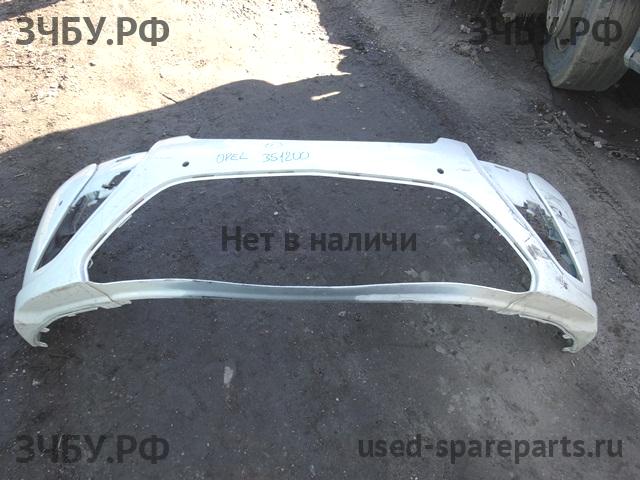 Opel Zafira C Бампер передний