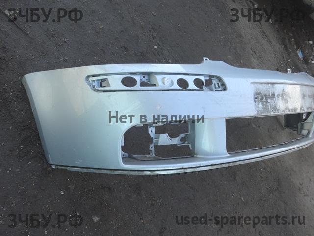 Volkswagen Golf 5 Бампер передний