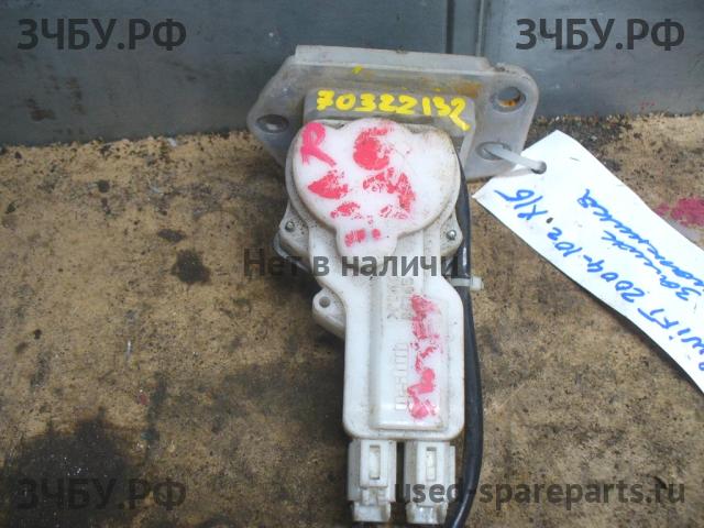 Suzuki Swift 2 Замок багажника
