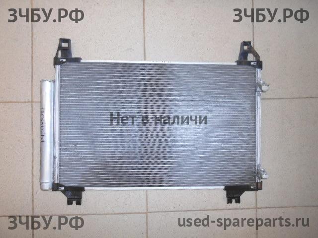 Toyota Yaris 2 Радиатор кондиционера