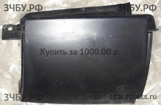 Nissan Note 1 (E11) Накладка