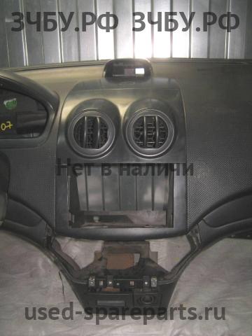 Chevrolet Aveo 1 (T200) Торпедо