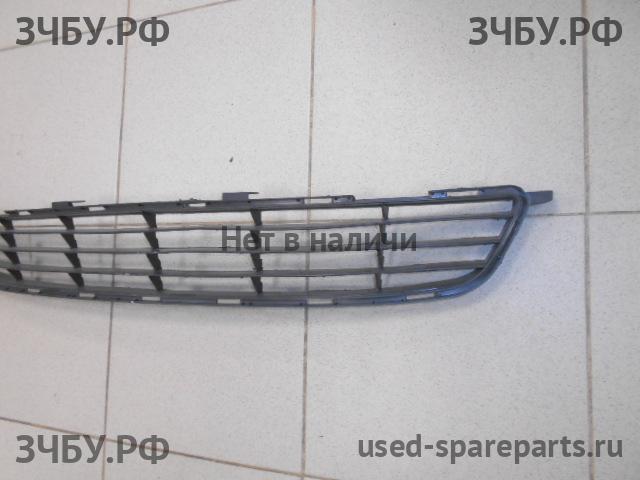 Toyota Corolla (E14 - E15) Решетка в бампер