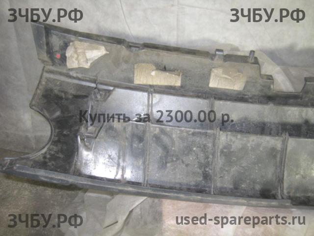 Land Rover Discovery 3 Решетка радиатора