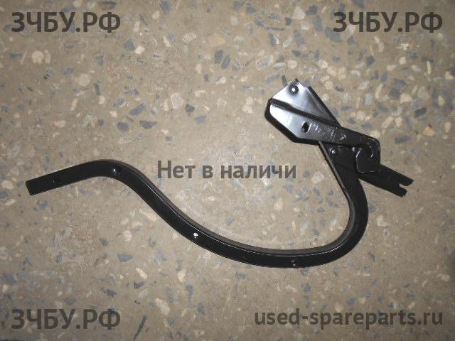 Chevrolet Lanos/Сhance Петля крышки багажника левая