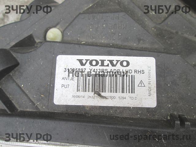 Volvo XC-60 (1) Фара правая