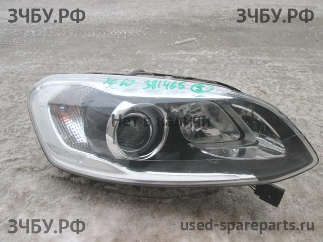Volvo XC-60 (1) Фара правая