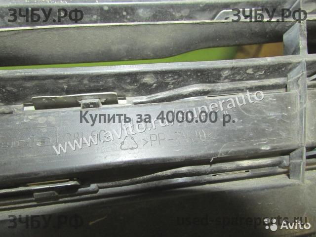 Ford Fiesta 6 Решетка радиатора