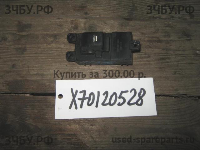 KIA Ceed 2 Кнопка стеклоподъемника