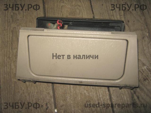 Chery Fora (A21) Пепельница