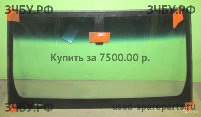 Nissan Pathfinder 2 (R51) Стекло лобовое (ветровое)