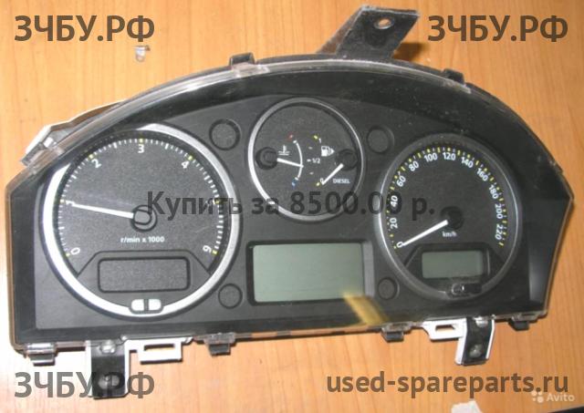 Land Rover Freelander 2 Панель приборов