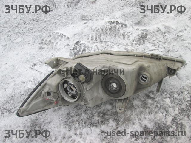 Toyota Camry 5 (V30) Фара правая