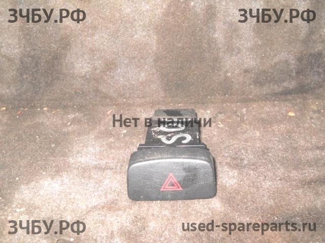 Hyundai Sonata 5 Кнопка аварийной сигнализации