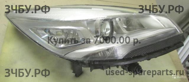 Ford Kuga 2 Фара правая