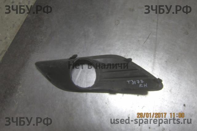 Ford Focus 2 (рестайлинг) Рамка противотуманной фары правой