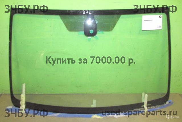 Toyota Avensis 2 Стекло лобовое (ветровое)