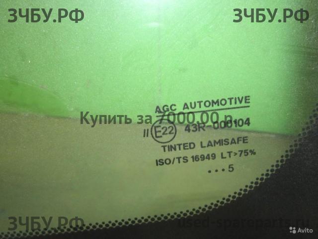Toyota Avensis 2 Стекло лобовое (ветровое)