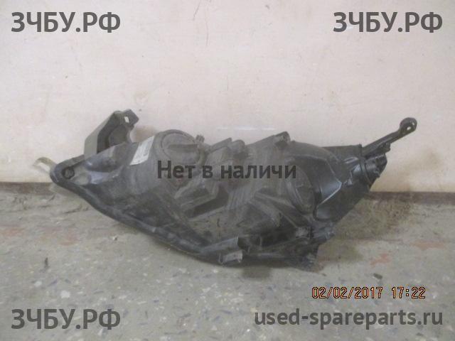 Opel Astra J Фара правая