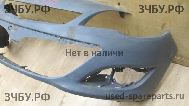Opel Astra J Бампер передний