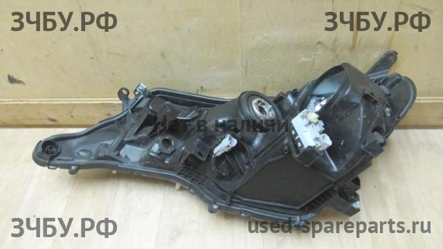 Toyota RAV 4 (4) Фара правая