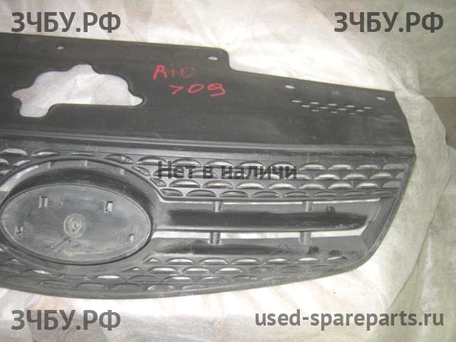 KIA Rio 2 Решетка радиатора