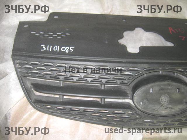KIA Rio 2 Решетка радиатора