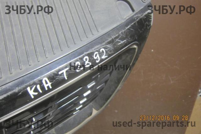 KIA Rio 3 Решетка радиатора
