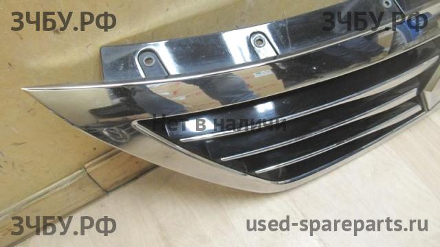 Renault Latitude Решетка радиатора
