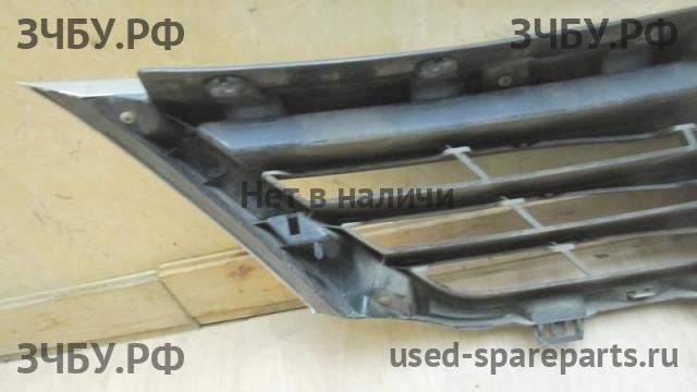 Renault Latitude Решетка радиатора