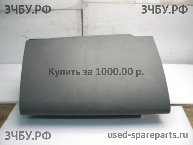 Mitsubishi Colt 6 (Z30) Бардачок
