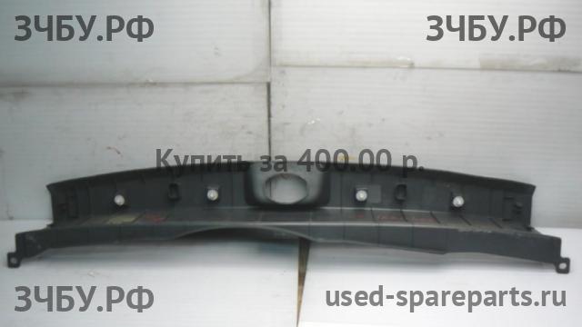 Mitsubishi Colt 6 (Z30) Обшивка багажника задней панели