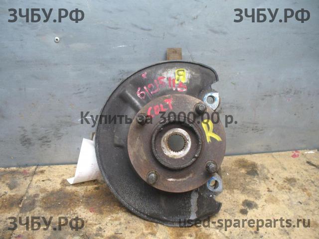 Mitsubishi Colt 6 (Z30) Кулак поворотный передний правый (со ступицей)