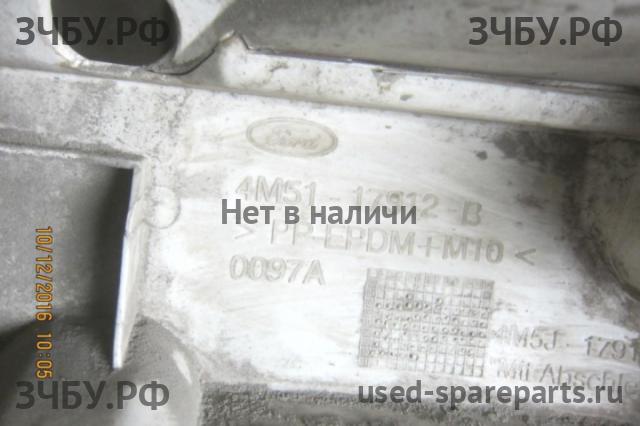 Ford Focus 2 Усилитель бампера задний