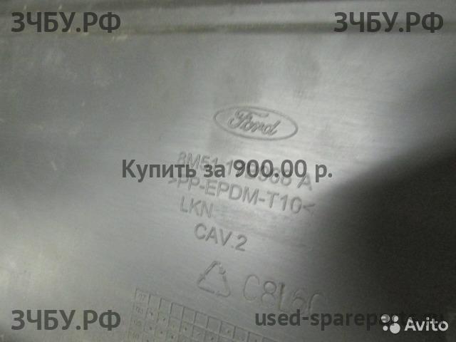 Ford Focus 2 (рестайлинг) Решетка в бампер