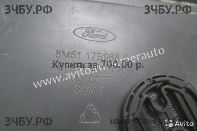 Ford Focus 2 (рестайлинг) Решетка в бампер